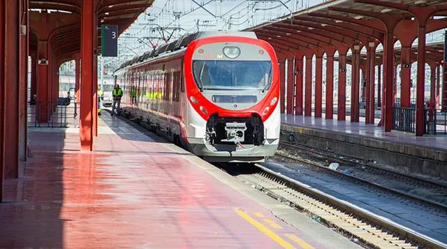 horarios trenes de barcelona a sant vicenç de calders - Cuándo sale el último cercanías