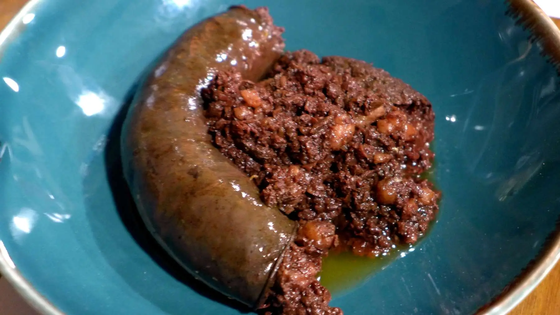 La Morcilla: Un Viaje Gastronómico a Través de la Cultura - Cuánto tiempo dura la morcilla en la nevera morcilla en caldera - Cuánto tiempo dura la morcilla en la nevera