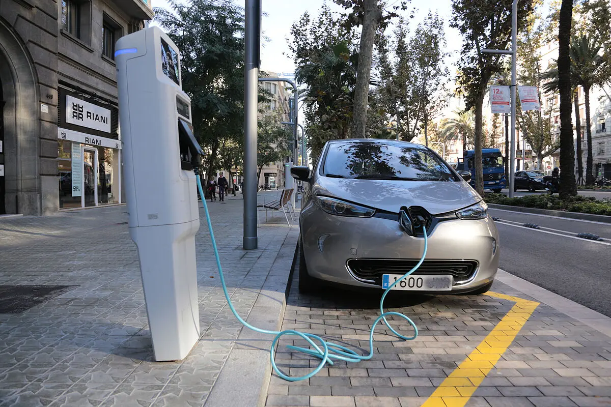 cargadores coches electricos barcelona - Cuántos puntos de recarga hay en Barcelona