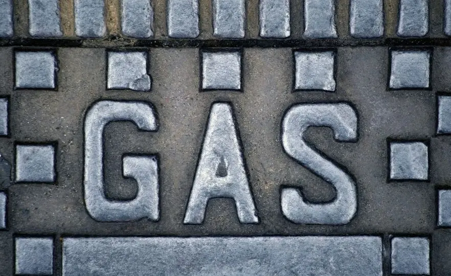 diferencia precio combustibles gas electricidad biomasa - Quién paga la diferencia del precio del gas